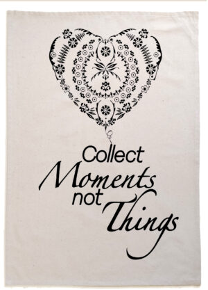 TTCollectMoments_Blackpic1